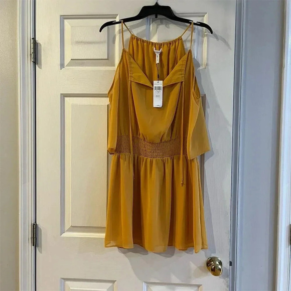 BCBGeneration Women's Cold Shoulder Dress Yellow Size S - Picture 1 of 8